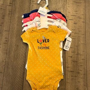 5 Pack Carter’s Newborn Onesies. Brand new w/tag!